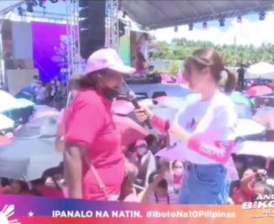 Throwback to one of the funniest moments during the campaign. Kamusta na kaya si nanay?