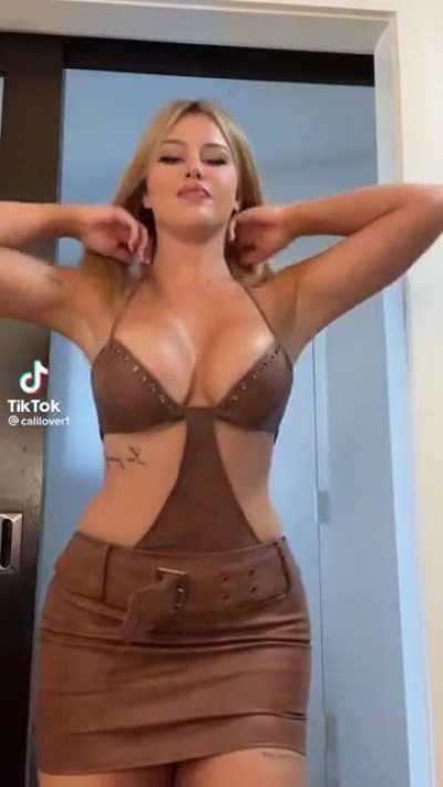 Short skirt huge tits (mercedes blanche)