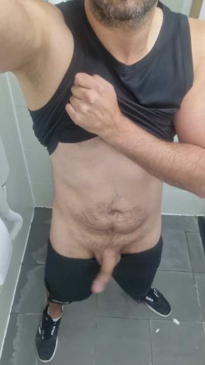 Feeling a little horny after my workout. Who's gonna get me hard? Kal (41)