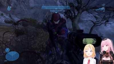 Amelia teaches Calli the classic gamer move