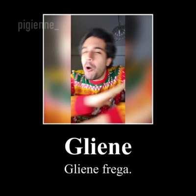 A rega... di noi mortali... 😳