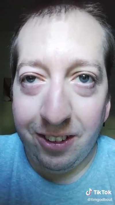 Hey 👋 single ladies, what do you see when you look into his 👀?