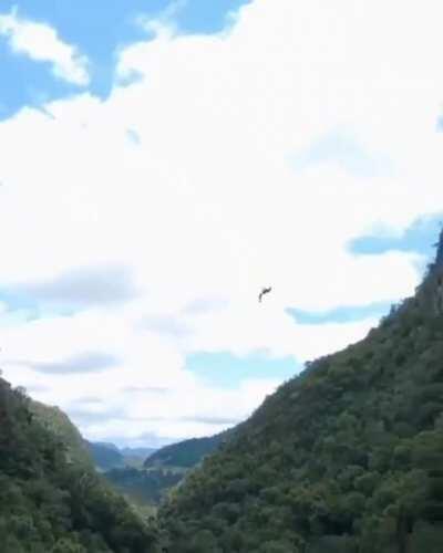 Pendulum jump in Brazil 🇧🇷