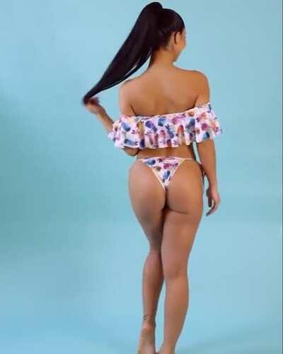 Aline Mineiro, 💦🍑