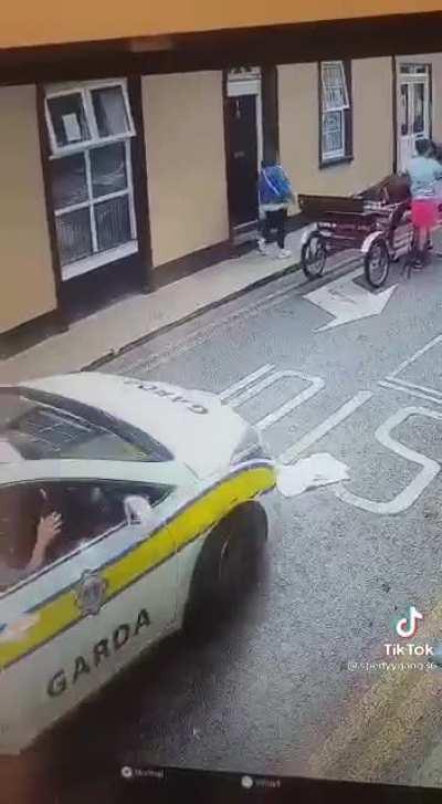 Chaos throughout the whole video.