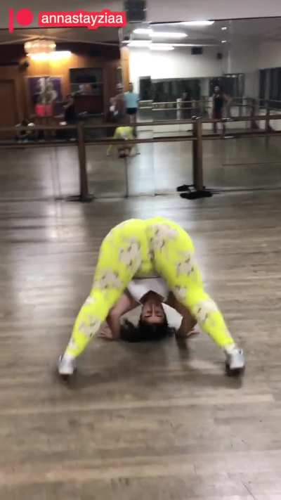 Want more? 😈👉🏻 annastayziaa.com/patreon😏 (select “Earth Patron Tier🏔”) 😘 link is in my bio