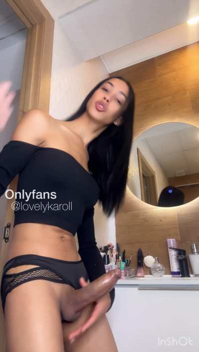 Bet you can’t stop staring at my body