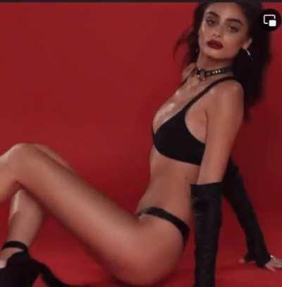 Taylor knows how to present herself as a total little whore. I have watched this video countless times