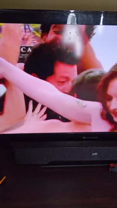 Anyone else notice this last night? (Nsfw)