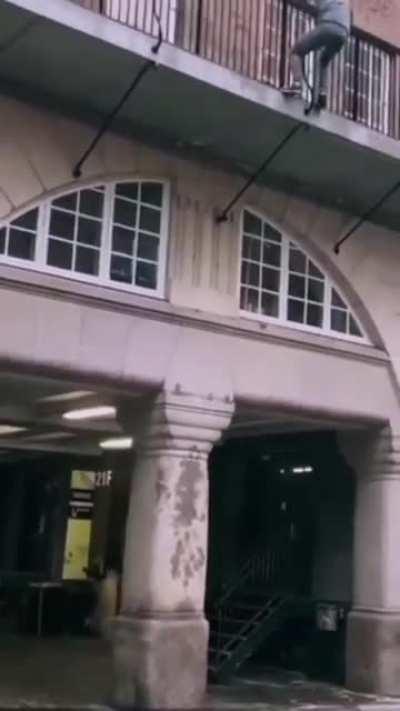 HMRB while I play uncharted 4 in real life