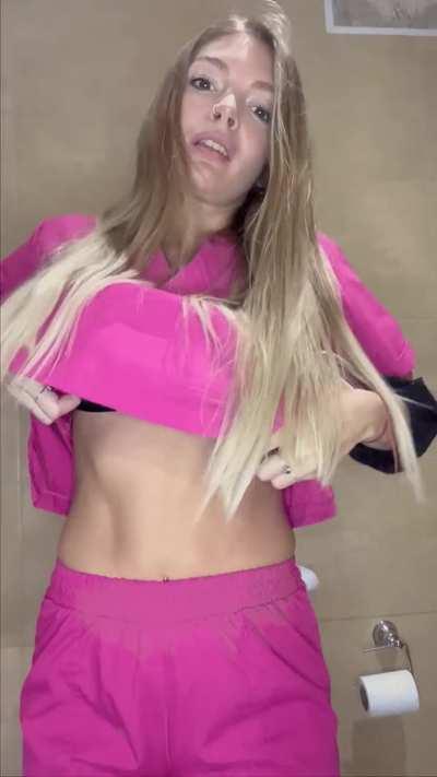 Would you say they are big enough for latina nurse for you?				