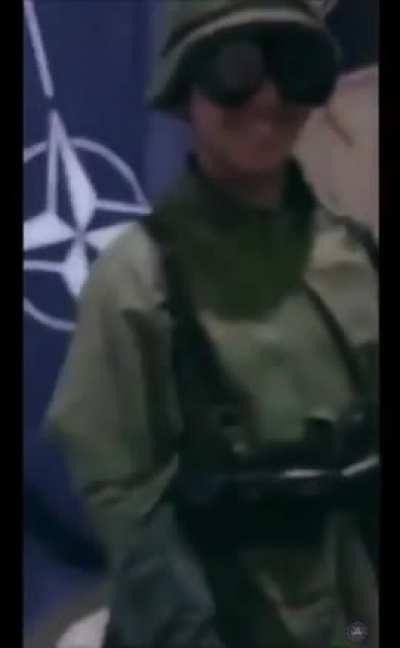 Average NATO sweetheart grip: