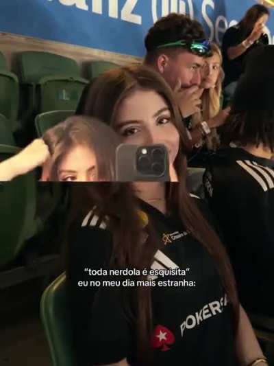 Sofia Espanha (@sofiaespanha - @sosotriste)