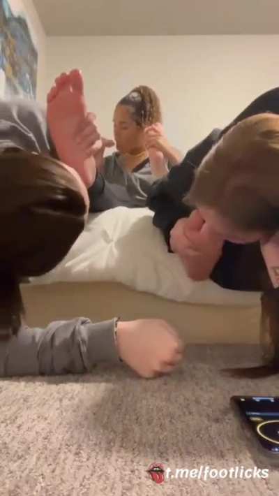 Best friends getting kinky