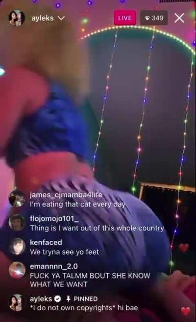 🍑 twerking and whining on IG Live