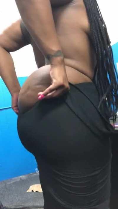 She come Bain in the game she going right back in the top 5. Phattest ass in Philly