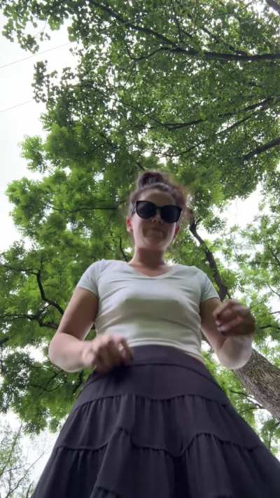 Happy Friday 😘. I had to push my pet pussy out of the way to show you my pussy😂😁😂