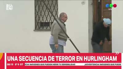 En pleno móvil de TV, el chofer de una aplicación de viajes discutió con un pasajero, lo obligó a arrodillarse y lo apuntó con un arma