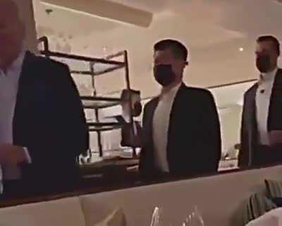 WATCH 🚨 Biden recorded breaking Washington DC’s mask mandate by walking through an Italian restaurant ‘Fiola Mare’ without wearing a mask