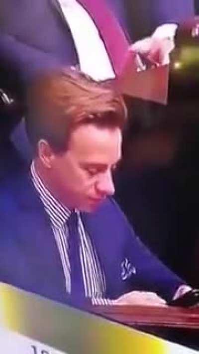 Kandydat na prezydenta jedynej merytorycznej i opanowanej partii opozycyjnej