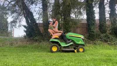 Is this how you use the riding mower? 😏