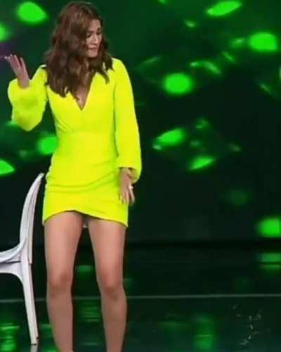 Can't wait for this episode of 'Dance Deewane' to air 😋 just this short promo has me throbbing my hard di*k 🍌 damn Kriti you're going to make our TV sets wet and sticky💦(brand new)