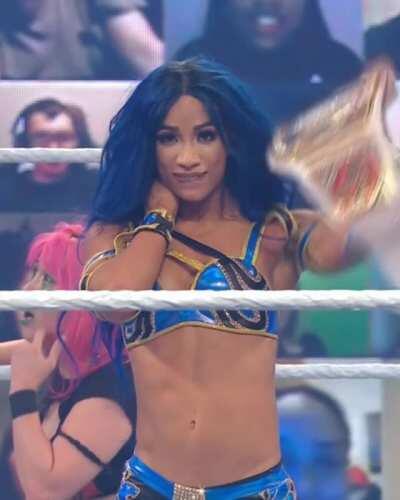 Sasha’s freaky tongue 😍