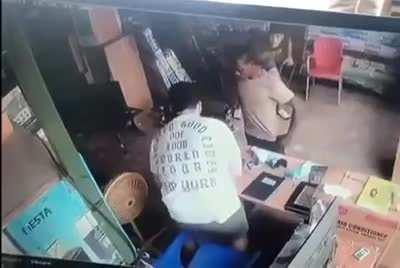 Armed robber gets Rekt