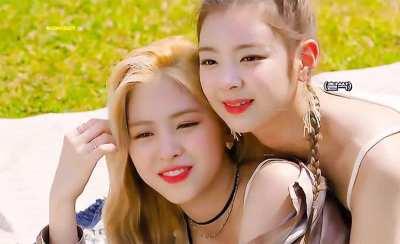 211104 Lia with Ryujin