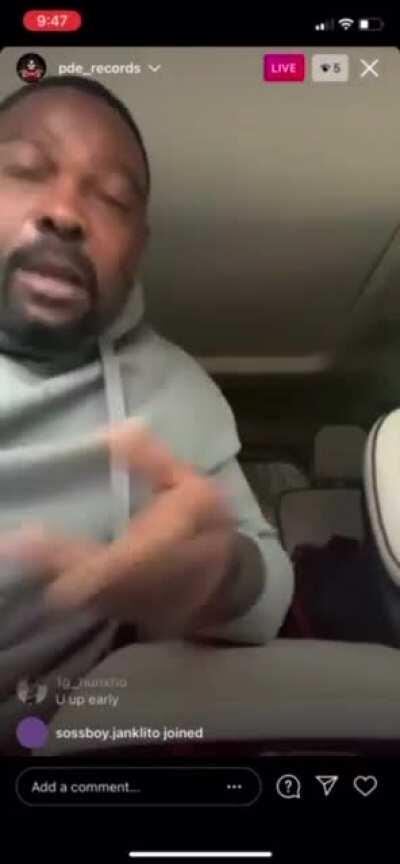 Uzi is on yellow tape👀👀