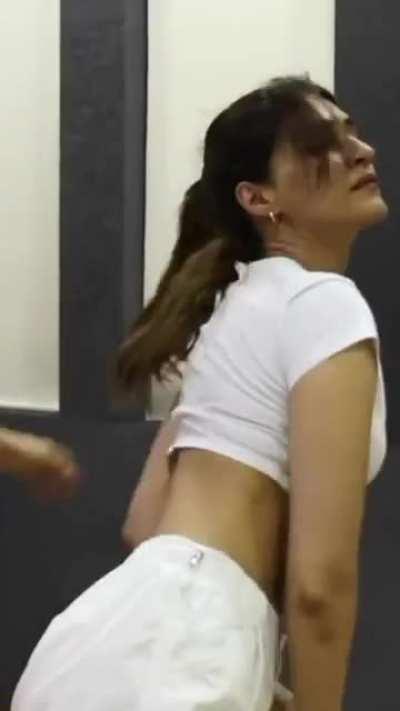 🔥Kriti Sanon🔥 shaking that ass, paying the bills