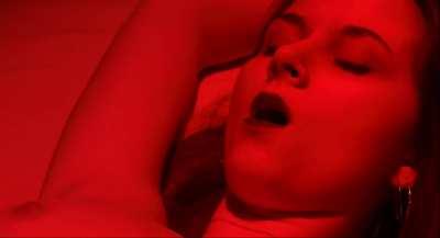 Nora Dolmans & Manon Delauvaux in 'Switch'