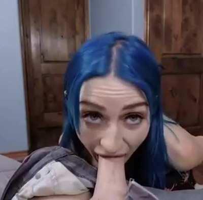 Blue haired cutie finishing him with her thighs