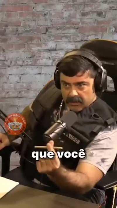 ela não é a causa da violência, mas a solução 👍