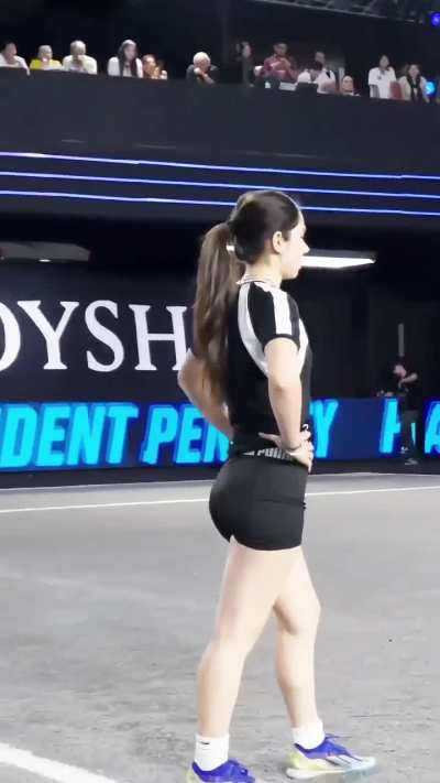 Otro video donde se le ve un culazo, pero también falla un penal jaja 🍑