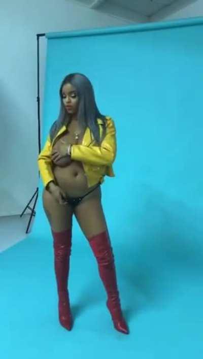 Extended version of her shoot