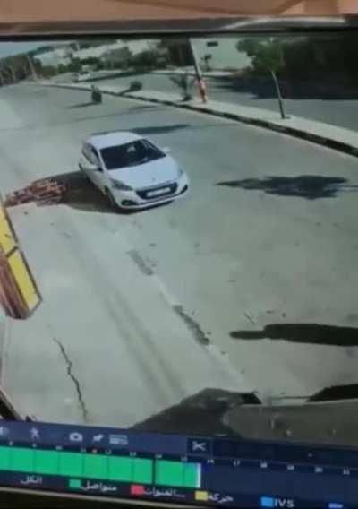 My man wanted to salute his mate at all cost.