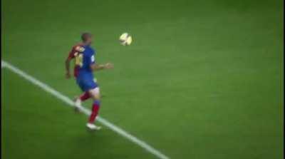 The Intro from Take The Ball, Pass The Ball. These scenes.