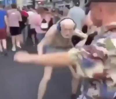 2 dudes having a good time