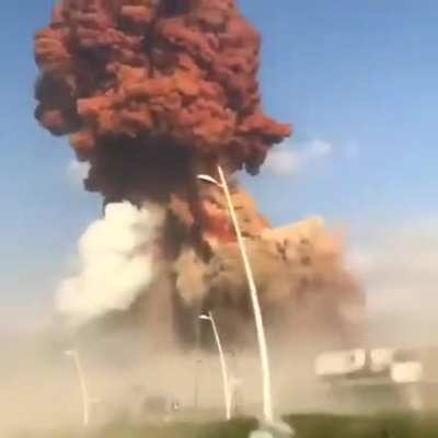 New Video Just After The Explosion Filmed From Beirut By Bike - Waterfront