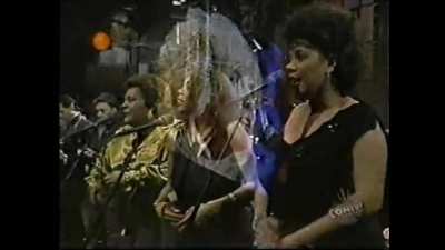 Debbie at SNL - French Kissin' (1987)