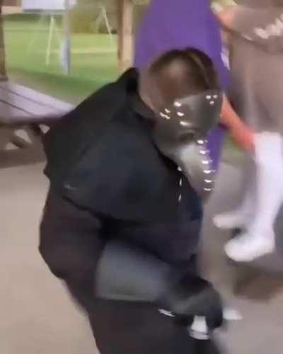 X: la gioconda è dei francesi! Io che lo vado a massacrare di botte: