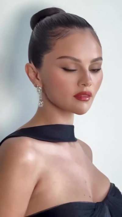 Selena ready for The Tonight Show with Jimmy Fallon - IG September 2025