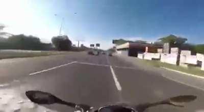 Accidente por andar manejando como locos en la carretera 85 al sur de Monterrey.