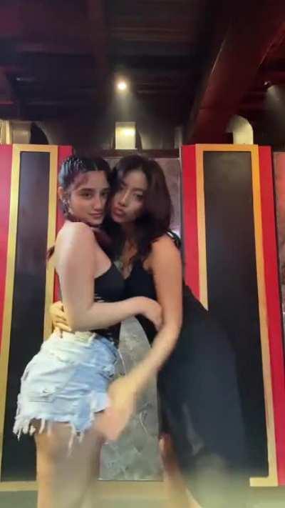 Horny girlsðððð