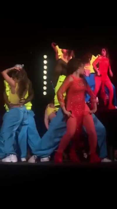 More of Camila twerking, for you