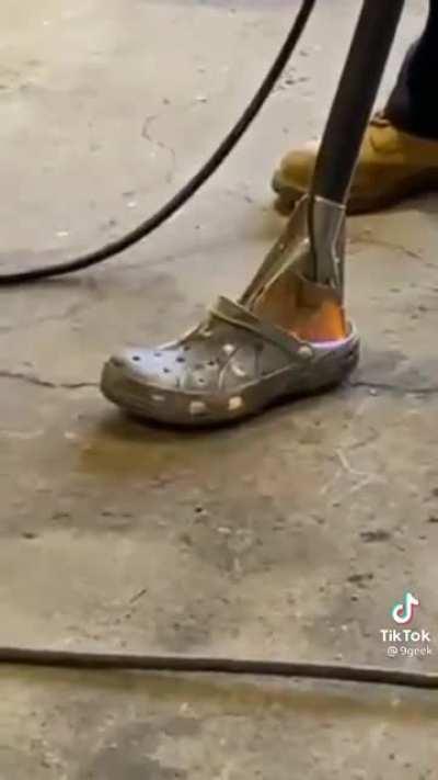(Exotic) Inflamma Maximus Crocks. +150 armor, +10 climate change, -1000 ice movement.