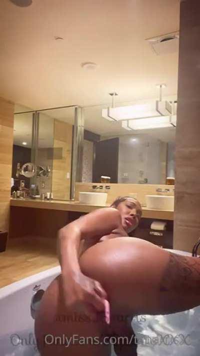 Bath Time With Parris