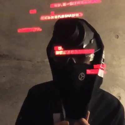 Whatever this guy is wearing.