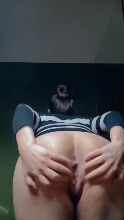 When they suck my pussy and ass I also get very horny and I dedicate myself to being fucked however and wherever they want.